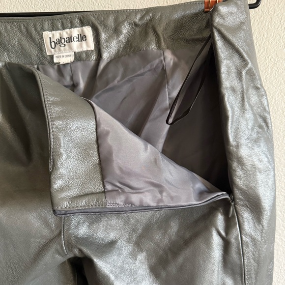 Vintage High Waist Genuine Leather Pants Grey With Subtle Silver Metallic Sheen - Picture 4 of 12